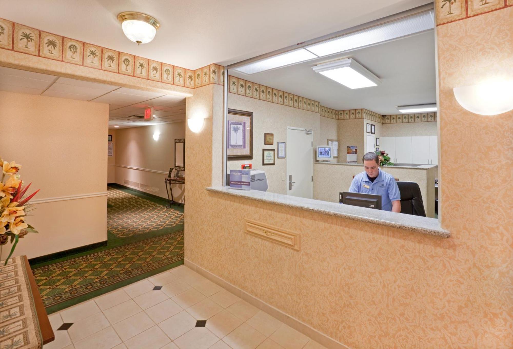 Candlewood Suites Tyler By Ihg Exterior photo